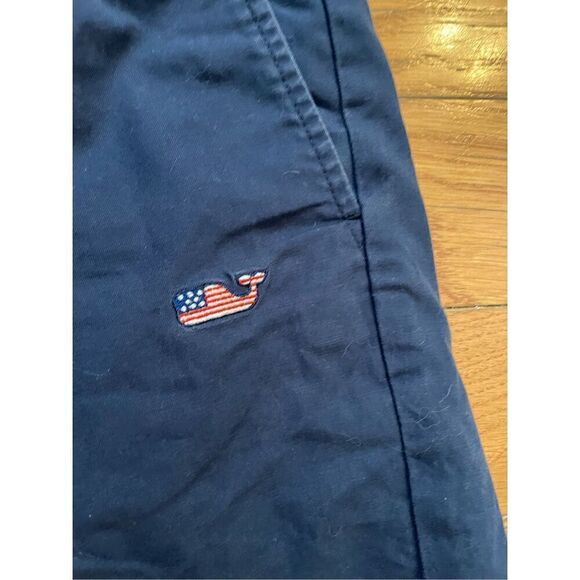 Vineyard Vines U.S. Flag Shorts - Picture 2 of 4